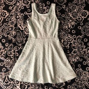Frenchi Light Mint Green Textured Dress Small